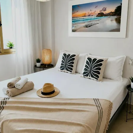 アパート Mar Azul- At The Center, Playa Del Acequion, Sea 200 M トレビエハ